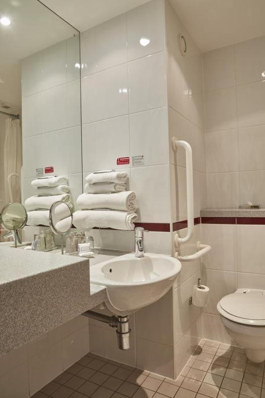 Hotel Plaza International Near Delhi Airport 新德里 外观 照片